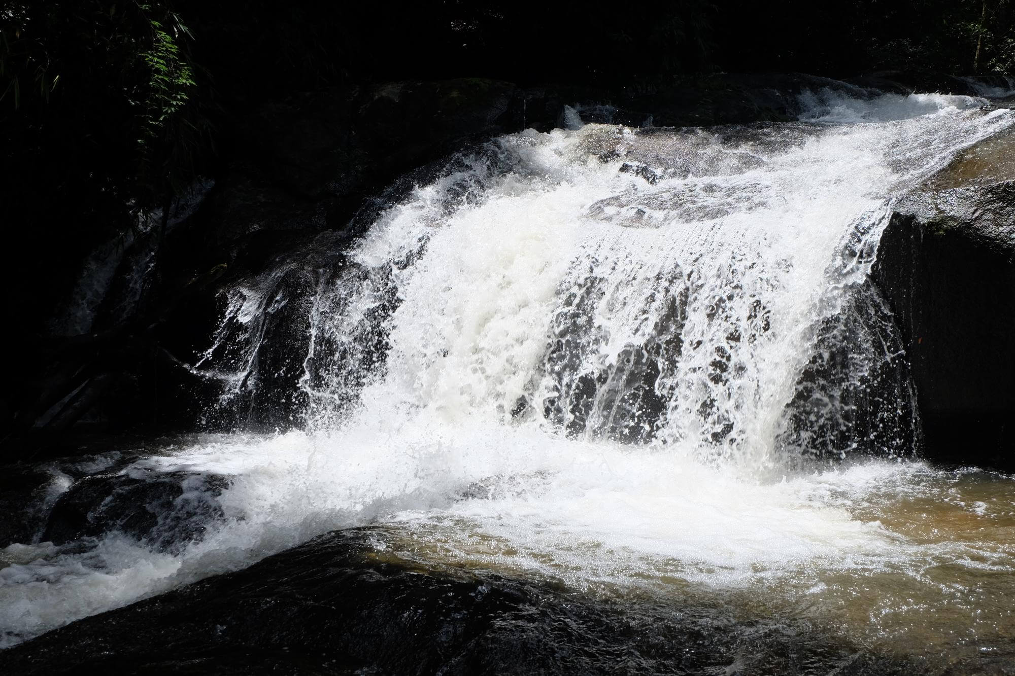 Trekking Thác 7 Tầng tại Kala